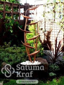 air mancur hiasan dari logam