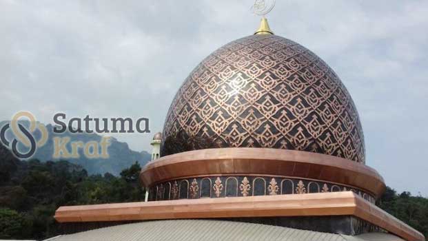 kubah masjid tembaga