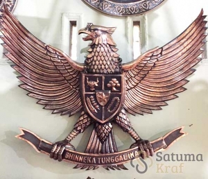 lambang garuda dari tembaga