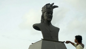 patung setengah badan