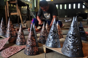 pengrajin tembaga