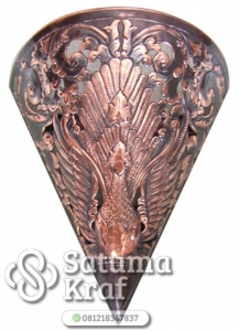 lampu dinding tembaga segitiga