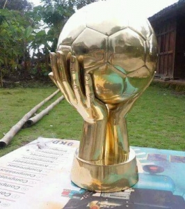 Tropi Piala Kuningan Cor 1