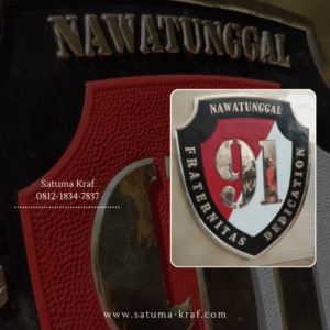 Logo kuningan nawatunggal