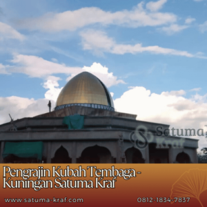 pengrajin kubah tembaga kuningan