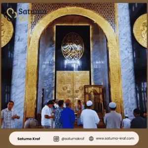 hiasan kaligrafi pintu kabah jumbo