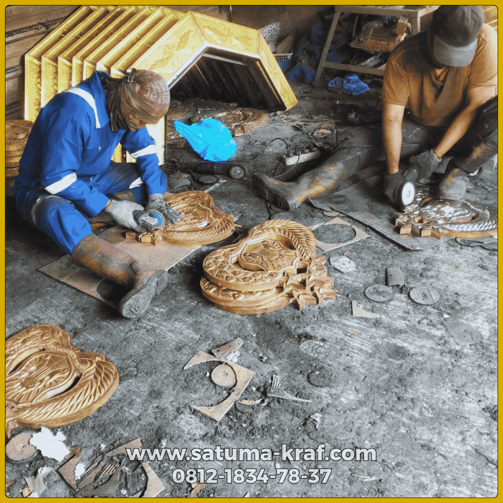 proses produksi logo tribrata polri kuningan timbul